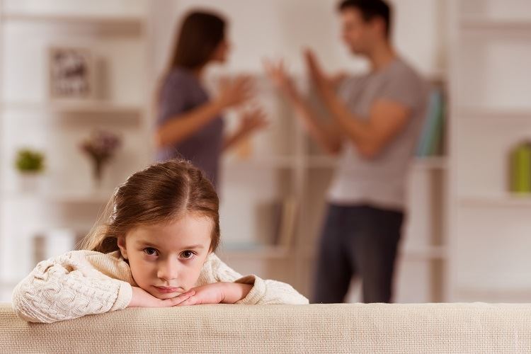 child custody dispute between a couple while child is present- St. Louis child custody lawyers